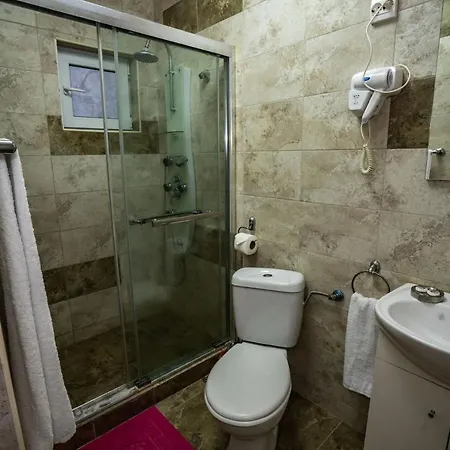 Eden House 3*