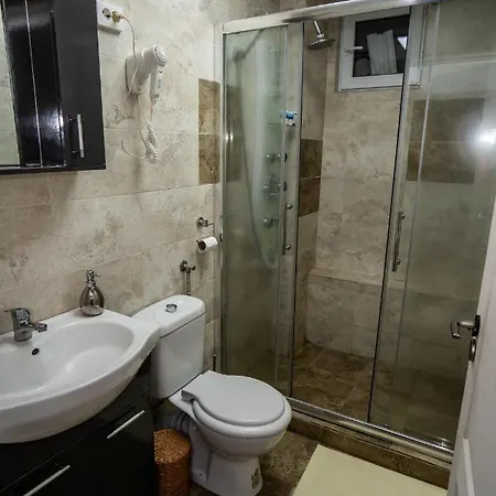 Eden House 3* Costineşti