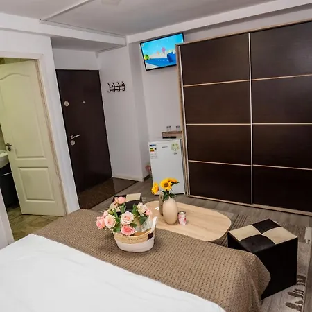 Pensiune Eden House Costineşti