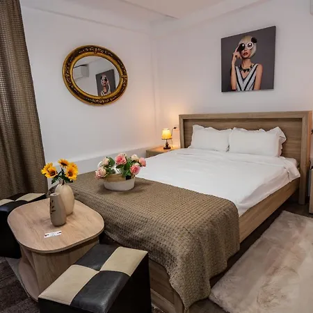 Eden House 3*