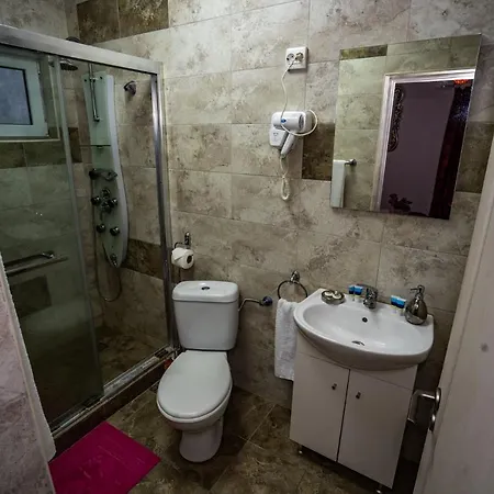 Pensiune Eden House 3*